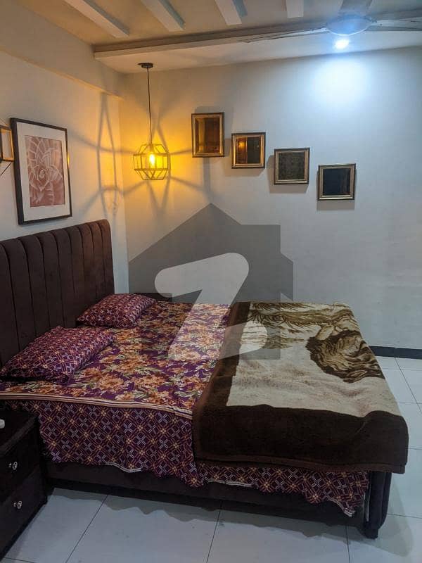 بحریہ ٹاؤن سیکٹر سی بحریہ ٹاؤن لاہور میں 2 کمروں کا 10 مرلہ بالائی پورشن 46 ہزار میں کرایہ پر دستیاب ہے۔