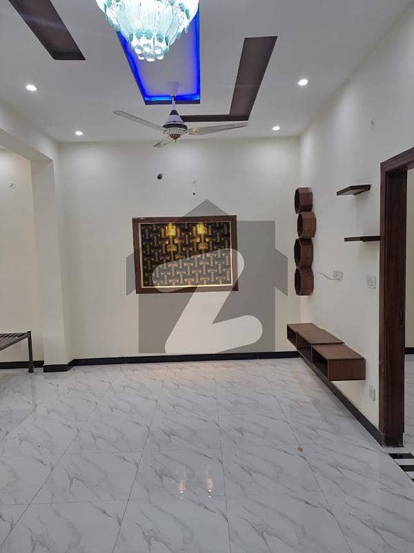 5 Marla Upper Portion In Overseas B Ext Bahria Town Lahore.