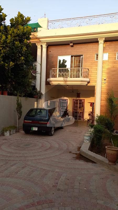 ماڈل ٹاؤن ایکسٹینشن ماڈل ٹاؤن لاہور میں 4 کمروں کا 14 مرلہ مکان 4.5 کروڑ میں برائے فروخت۔