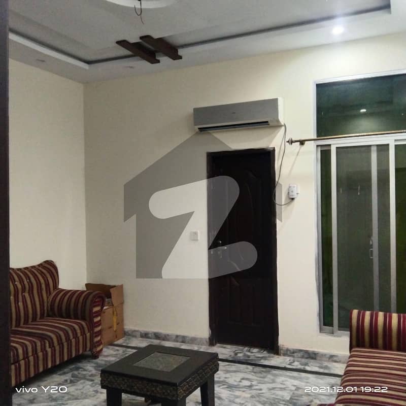 گلبرگ لاہور میں 4 کمروں کا 4 مرلہ مکان 1.8 کروڑ میں برائے فروخت۔