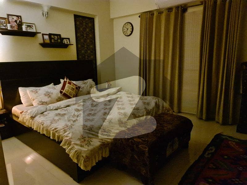 عسکری 6 پشاور میں 4 کمروں کا 15 مرلہ فلیٹ 3.5 کروڑ میں برائے فروخت۔