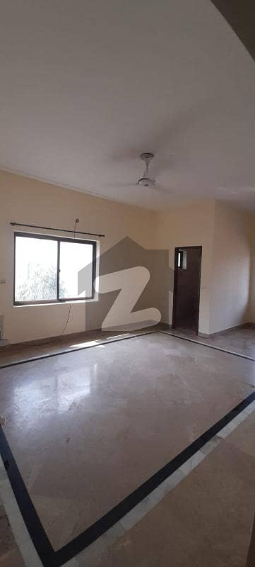 One Kanal Luxurious House For Sale In Dha Phase 4