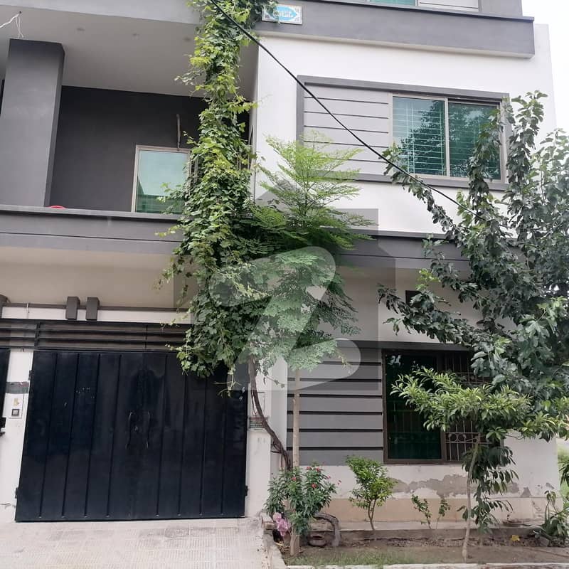 5 Marla House Available For rent In Jeewan City Housing Scheme