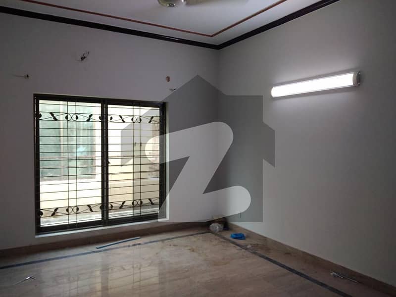 Gulberg 2 House For sale Sized 1 Kanal