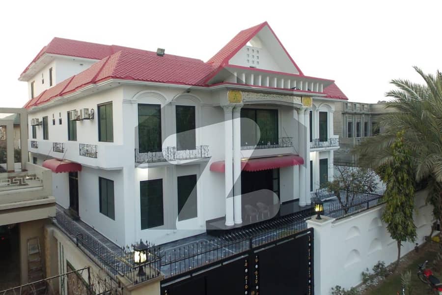 2 Kanal House Ideally Situated In Wapda Town 2 Kanal House Ideally Situated In Wapda Town