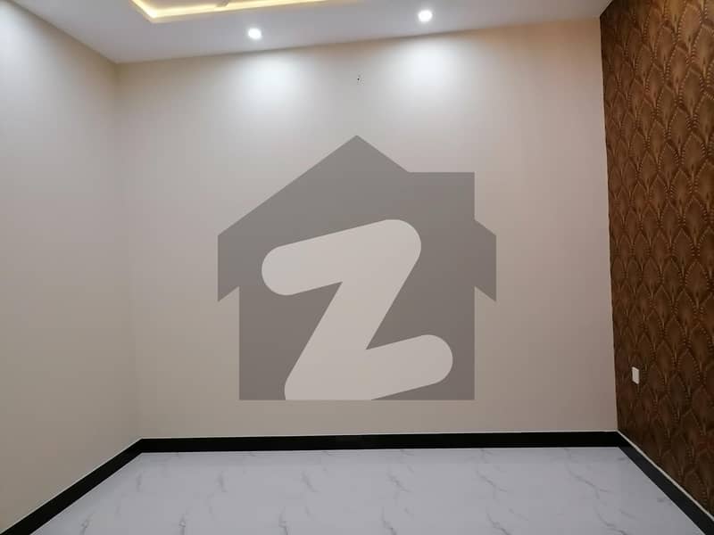 Ideally Located House Of 5 Marla Is Available For sale In Faisalabad