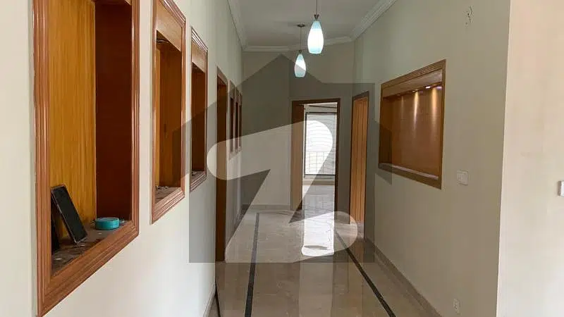 1 Kanal Ground Portion With 3 Bed Rooms For Rent In Phase 7