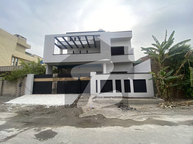 1 Knal gray structure House