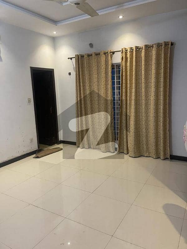 10 MARLA HOUSE FOR RENT IN PARAGON CITY LAHORE