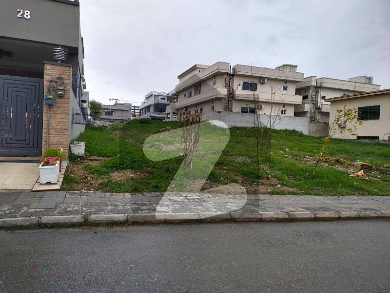 Kanal Plot Heighted Location Plot In NPF O-9 Block B Available for Sale, Plot For your Dream House!
