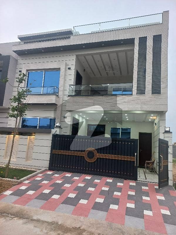 Brand New Semi Commercial House
