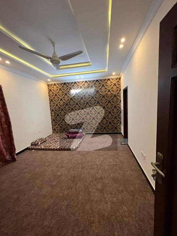 1 kanal beautiful upper portion available for rent in G-15