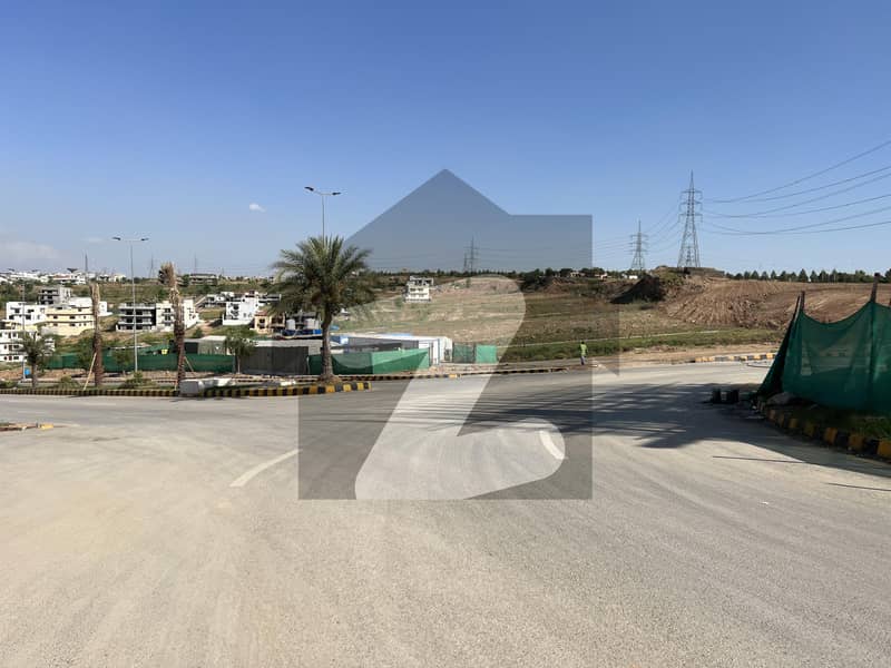 DHA Phase-5 Expressway Pair Commercial On Front Of Head Office Best Opportunity For Investment