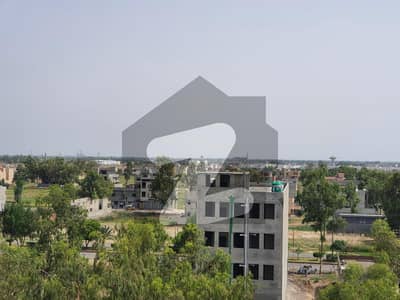 4MARLA COMMERCIAL PLOT AWESOME LOCATION AT 80 LAC ZONE B 80FT ROAD