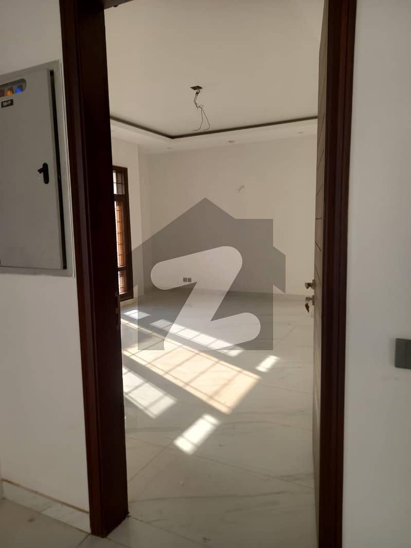 600 Square Yards House For sale Is Available In Karsaz