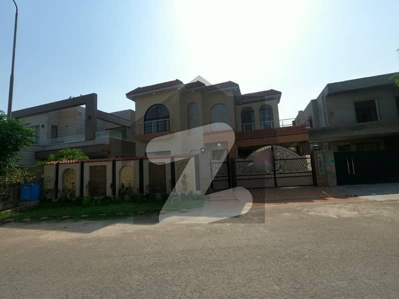 5 Beds 14 Marla Double Unit Brand New House for Sale in Eden City Phase 8