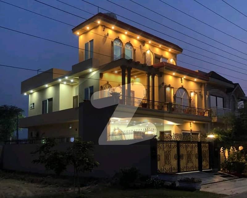 سینٹرل پارک ۔ بلاک جی سینٹرل پارک ہاؤسنگ سکیم لاہور میں 5 کمروں کا 10 مرلہ مکان 2.6 کروڑ میں برائے فروخت۔