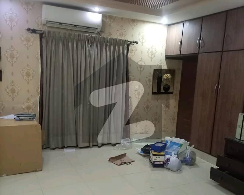 House Is Available For rent In College Road