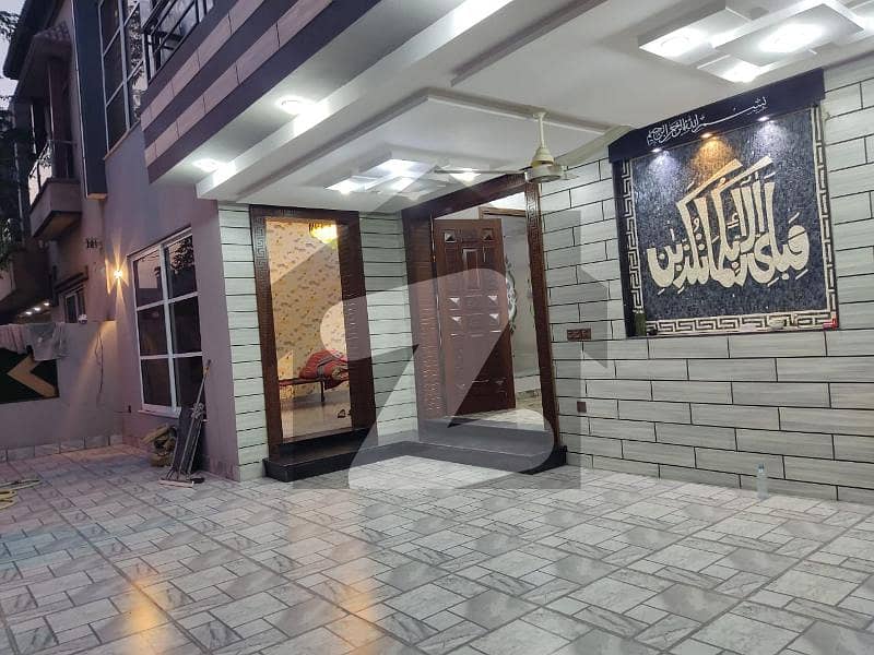 بحریہ ٹاؤن ۔ بلاک ڈی ڈی بحریہ ٹاؤن سیکٹرڈی بحریہ ٹاؤن لاہور میں 5 کمروں کا 10 مرلہ مکان 1.2 لاکھ میں کرایہ پر دستیاب ہے۔