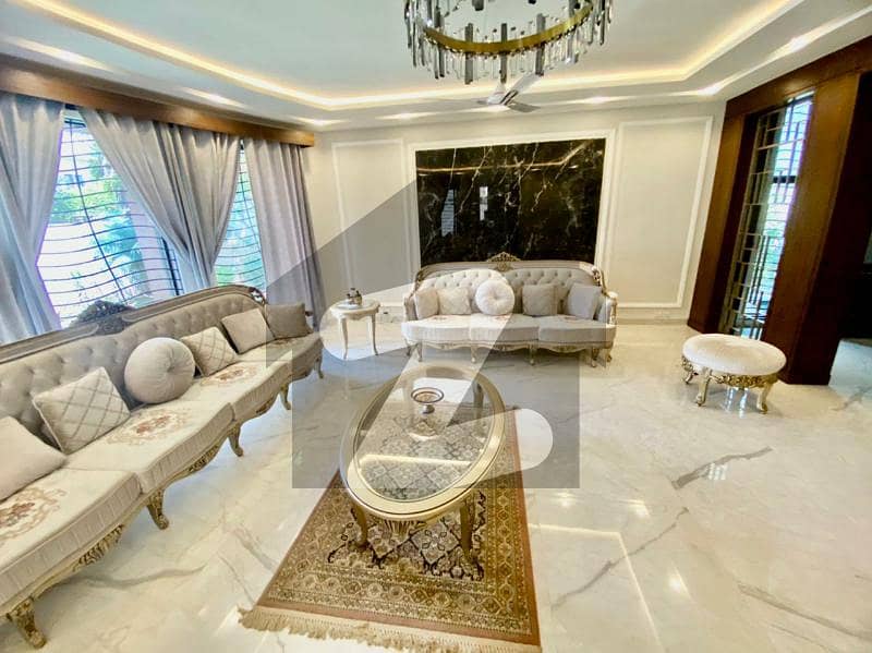 Beautiful Luxurious Designer House