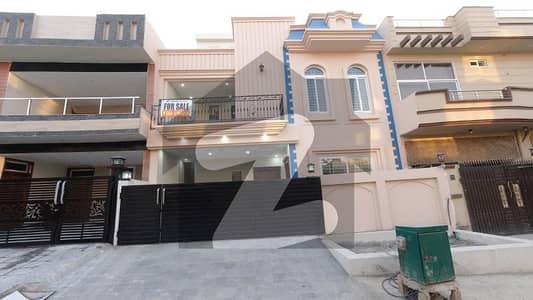 8 Marla Beautiful Designer House Available For Sale In Mpchs F-17