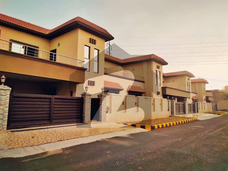 10 Marla House For sale Is Available In Askari 6