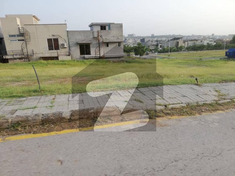 10 Marl Plot For Sale In Bahria town Phase 8 Sector C
