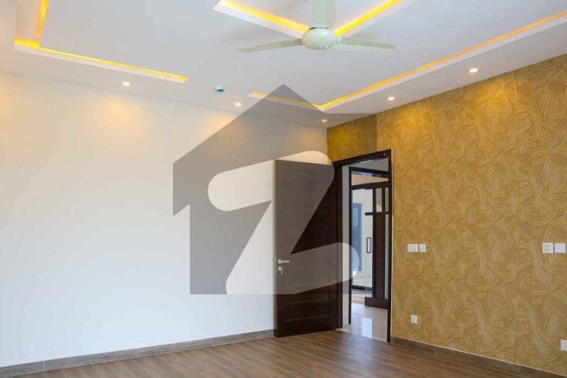 1 Kanal Lower Lock Independent House Modern Available For Rent