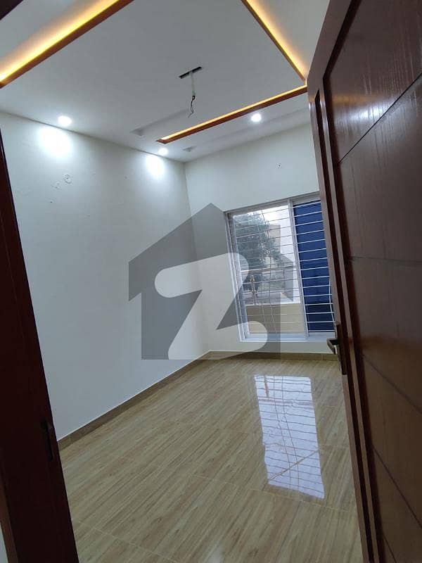 5 Marla Lower Portion For Rent In Eden Boulevard Main College Road