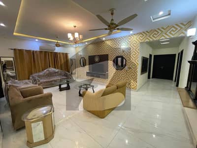 Dha One Kanal Fully Furnished Separate Gate Lower Portion