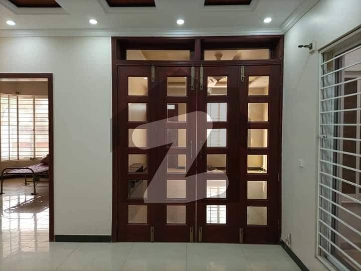 40x80 Ground Portion For Rent In G13