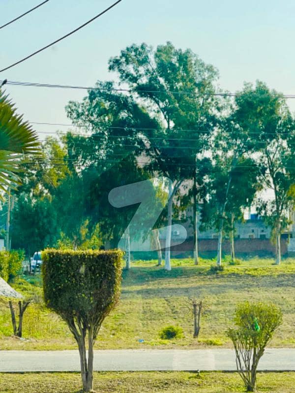 چنار باغ ۔ خیبر بلاک چنار باغ لاہور میں 16 مرلہ رہائشی پلاٹ 90 لاکھ میں برائے فروخت۔