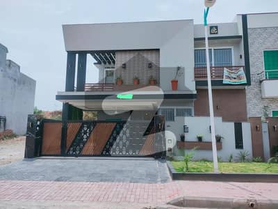 16 Marla 5 Bed Double Unit Designer House In Overseas 3