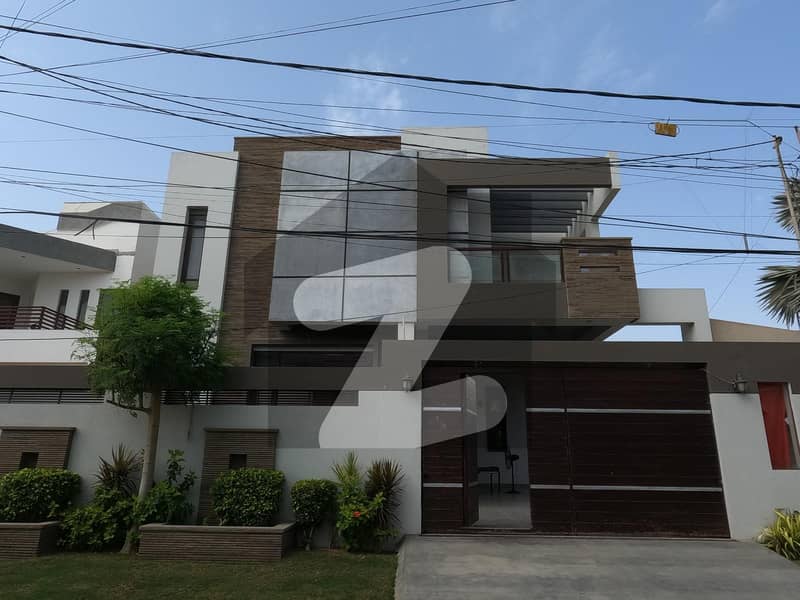 ڈی ایچ اے فیز 6 ڈی ایچ اے,کراچی میں 5 کمروں کا 1 کنال مکان 15.5 کروڑ میں برائے فروخت۔