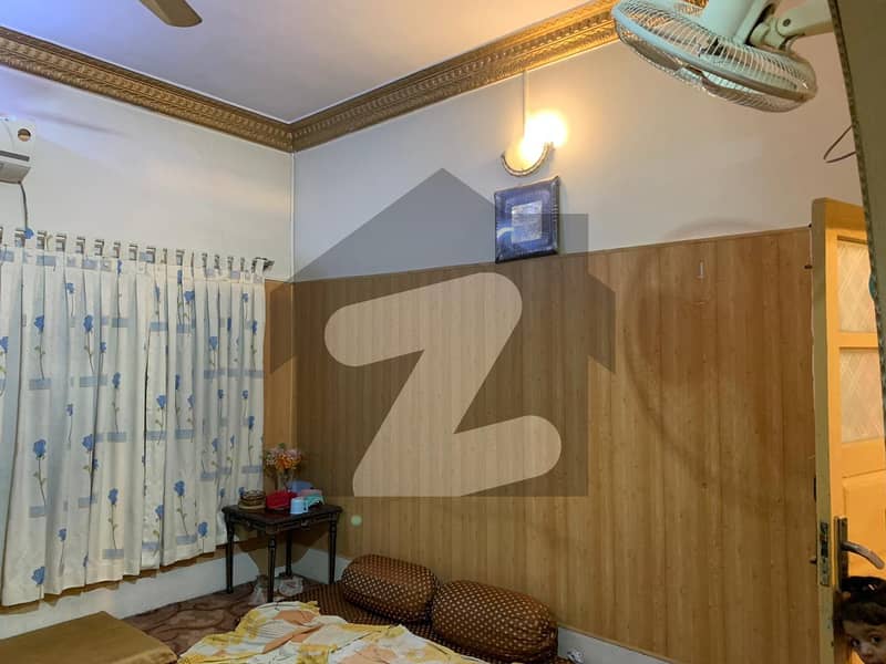Spacious 5 Marla House Available For sale In Gulbahar