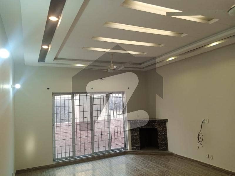 1 Kanal Upper Portion Phase 4 Available For Rent On