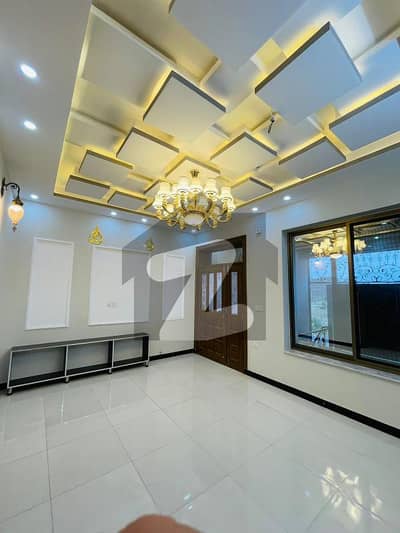 Luxurious 5 Marla Untouch House for Sale | sector 4C1 | SOUTH facing | Where you get peace of Mind