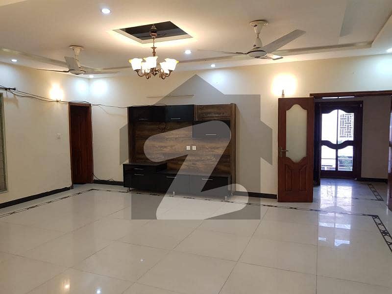 14 Marla Modern Bungalow Corner House For Rent In Sector D Block CC Bahria Town Lahore