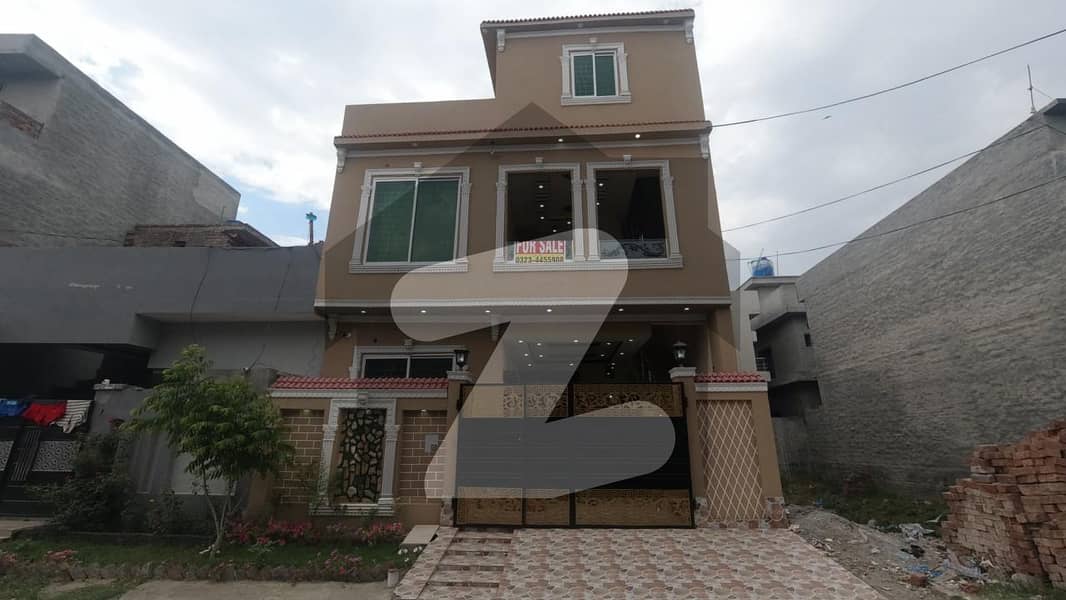 Prime Location 5 Marla House In Stunning Bismillah Housing Scheme - Hussain Block Is Available For sale