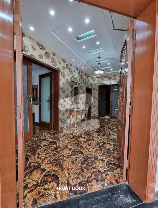 فضائیہ ہاؤسنگ سکیم فیز 1 فضائیہ ہاؤسنگ سکیم لاہور میں 5 کمروں کا 1 کنال مکان 5.5 کروڑ میں برائے فروخت۔