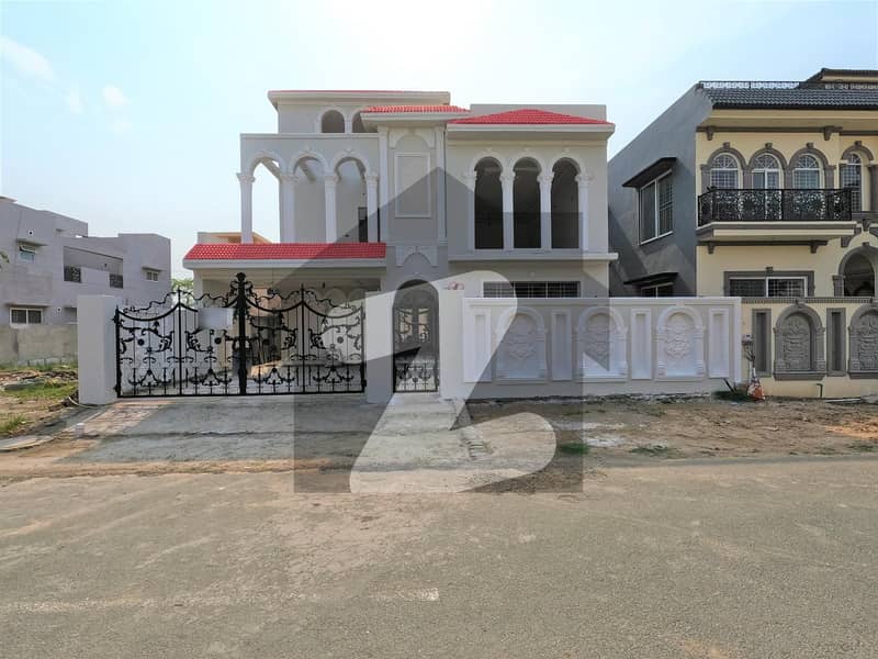 1 Kanal House For sale In Beautiful Khayaban-e-Amin - Block C