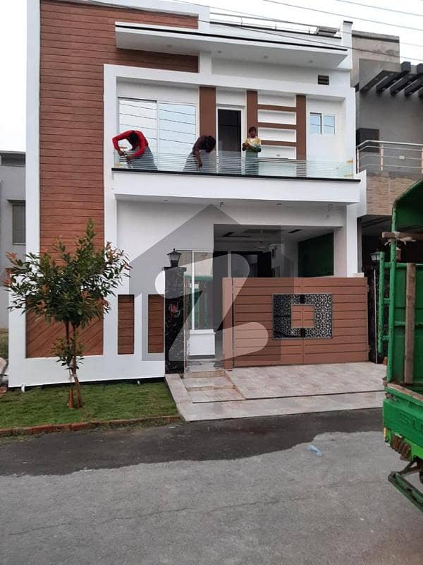 5 MARLA PRIME LOCATION BRAND NEW HOUSE FOR SALE IN DHA RAHBAR BLOCK H
