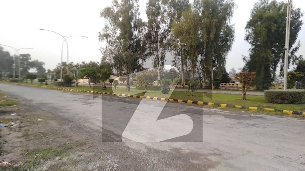 Prime Location Commercial Plot Of 5 Marla Available In Fazaia Housing Scheme Phase 1 - Block D