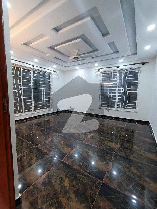 40x80 Ground Portion Available for Rent in G13