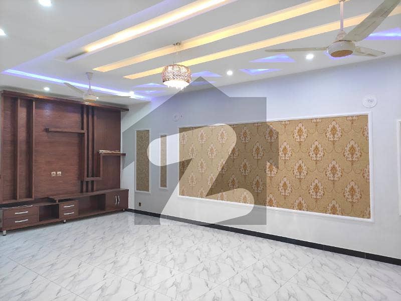 1 KANAL LIKE BRAND NEW UPPER PORTION LOWER LOCK FOR RENT IN TULIP BLOCK BAHRIA TOWN LAHORE