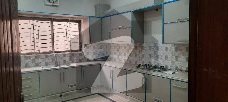 1 KANAL UPPER PORTION FOR RENT GAS AVAILABLE