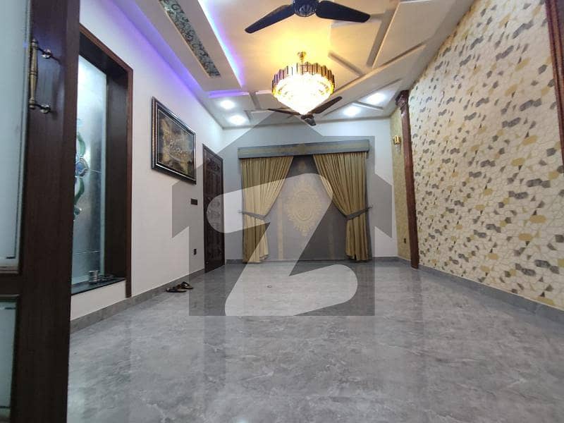 10 Marla Like A Brand New House For Rent In Bahria Town Lahore