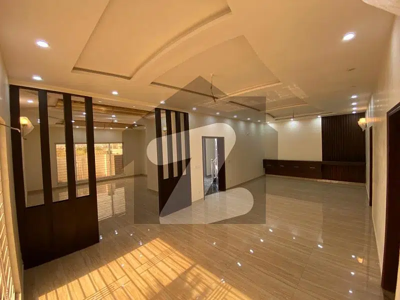 10 Marla Full House Available For Rent In Dha Phase 5