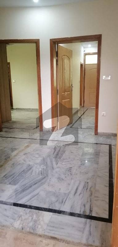 2kanal house for rent only for office , pareffer mulnational company