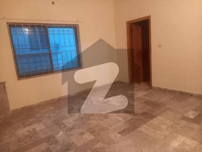 F-10 Size 800 Tiles Floor House Back Open Green Lawn Rent 7lac 50thosand